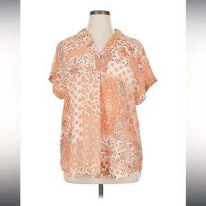 Cupcakes And Cashmere Short sleeve collar Blouse MED.